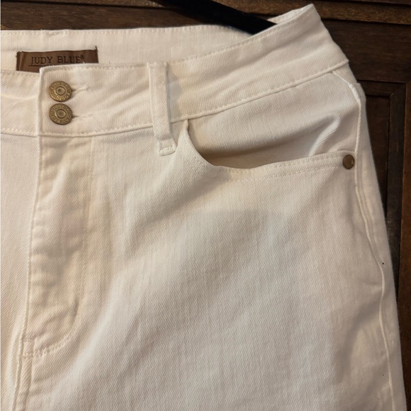 Judy Blue white wide leg jeans size 13 NWOT - Picture 2 of 9